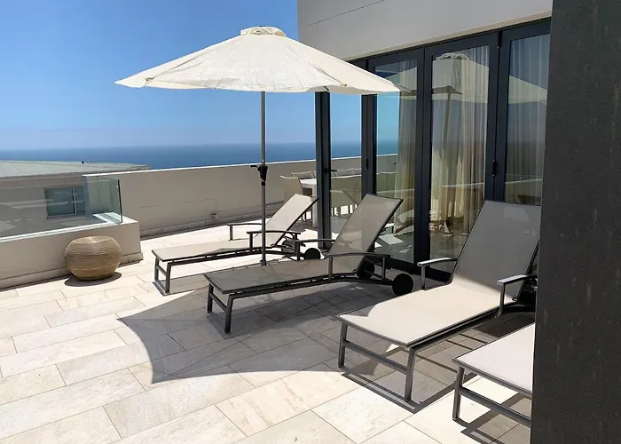 6 On Clifton - Spacious 2 Bedroom Apartment