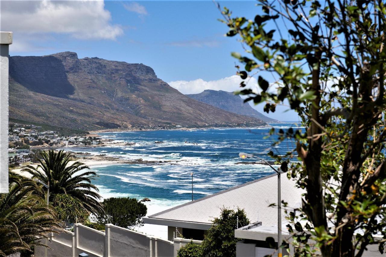 Apartment 6 On Clifton - Spacious 2 Bedroom