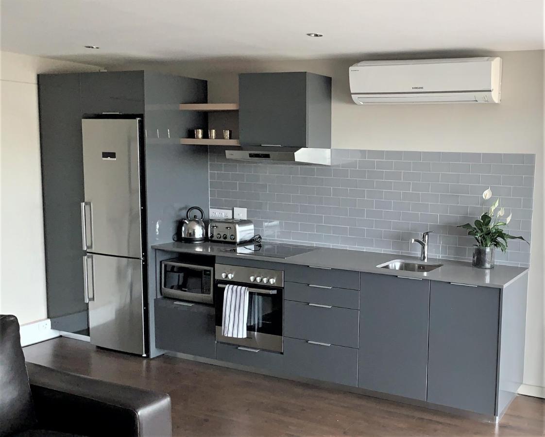 6 On Clifton - Spacious 2 Bedroom Apartment